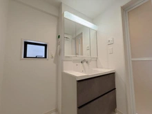 【神奈川県/藤沢市鵠沼海岸】藤沢市鵠沼海岸7丁目　新築戸建　1号棟/全3棟 洗面所