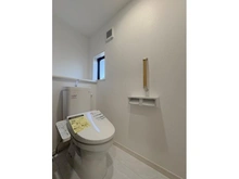 【神奈川県/藤沢市鵠沼海岸】藤沢市鵠沼海岸7丁目　新築戸建　1号棟/全3棟 トイレ