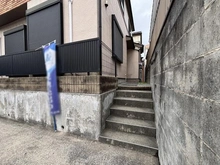 【神奈川県/横浜市栄区飯島町】栄区飯島町　中古戸建 アプローチ