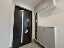 【神奈川県/横浜市磯子区洋光台】磯子区洋光台六丁目　新築戸建　2号棟/全2棟 玄関