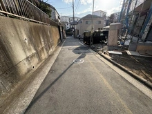 【神奈川県/横浜市磯子区森が丘】磯子区森が丘二丁目　新築戸建　3号棟/全3棟 前面道路