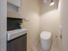 【神奈川県/鎌倉市梶原】鎌倉市梶原2丁目　新築戸建　A棟/全3棟 トイレ