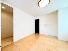 【神奈川県/横浜市栄区笠間】栄区笠間三丁目　戸建 サービスルーム（納戸）