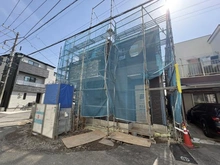 【神奈川県/逗子市久木】逗子市久木3丁目　新築戸建　1号棟/全2棟 建築中の外観：中央、1号棟/全2棟