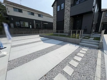 【神奈川県/横浜市栄区桂台西】栄区桂台西2丁目　新築戸建　2号棟/全3棟 駐車場