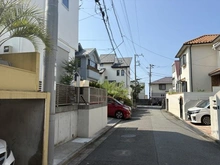 【神奈川県/鎌倉市腰越】鎌倉市腰越1丁目　中古戸建 前面道路