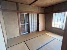 【神奈川県/横浜市栄区亀井町】栄区亀井町　中古戸建 和室