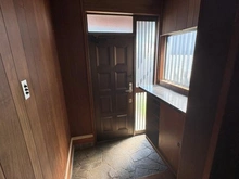 【神奈川県/横浜市栄区亀井町】栄区亀井町　中古戸建 玄関