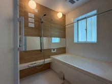 【神奈川県/鎌倉市七里ガ浜東】鎌倉市七里ガ浜東5丁目　中古戸建 浴室