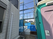 【神奈川県/鎌倉市台】鎌倉市台5丁目　新築戸建　全1棟 建築中の外観