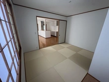 【神奈川県/横浜市栄区長沼町】栄区長沼町　中古戸建 和室