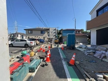 【神奈川県/横浜市栄区長沼町】横浜市栄区長沼町　新築戸建　1号棟/全3棟 前面道路
