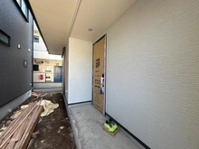【神奈川県/横浜市栄区長沼町】横浜市栄区長沼町　新築戸建　2号棟/全3棟 建築中の外観：2号棟/全3棟