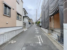 【神奈川県/横浜市港南区笹下】横浜市港南区笹下3丁目　新築戸建 前面道路