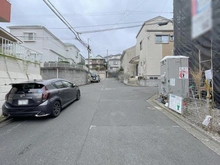 【神奈川県/横浜市港南区笹下】横浜市港南区笹下3丁目　新築戸建 前面道路