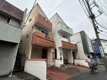 【神奈川県/横浜市港南区上永谷】横浜市港南区上永谷1丁目　戸建 外観：左側