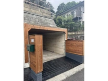 【神奈川県/厚木市毛利台】厚木市毛利台1丁目　中古戸建 駐車場