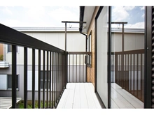 【神奈川県/厚木市妻田東】厚木市妻田東1丁目　中古戸建 バルコニー
