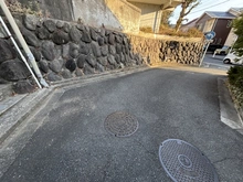 【神奈川県/鎌倉市台】鎌倉市台4丁目　中古戸建 前面道路