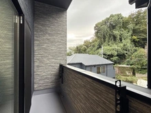 【神奈川県/横浜市栄区笠間】横浜市栄区笠間4丁目　新築戸建　2号棟(全6棟) バルコニー