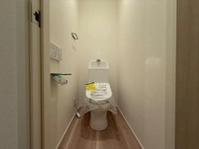 【神奈川県/横浜市栄区笠間】横浜市栄区笠間4丁目　新築戸建　2号棟(全6棟) トイレ