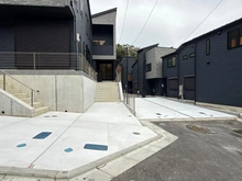 【神奈川県/横浜市栄区笠間】横浜市栄区笠間4丁目　新築戸建　2号棟(全6棟) 駐車場