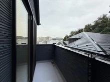 【神奈川県/横浜市栄区笠間】横浜市栄区笠間4丁目　新築戸建　4号棟(全6棟) バルコニー