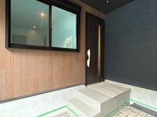 【神奈川県/横浜市栄区笠間】横浜市栄区笠間4丁目　新築戸建　5号棟(全6棟) 玄関