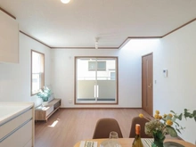 【神奈川県/藤沢市西富】藤沢市西富2丁目　中古戸建 リビング・ダイニング