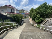 【神奈川県/横浜市港南区丸山台】港南区丸山台3丁目　中古戸建 前面道路