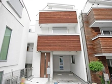 【神奈川県/川崎市宮前区神木本町】宮前区神木本町3丁目　中古戸建 外観：写真中央