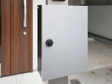 【神奈川県/川崎市宮前区神木本町】宮前区神木本町3丁目　中古戸建 メールBOX