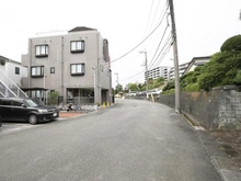 【神奈川県/川崎市宮前区有馬】宮前区有馬8丁目　新築戸建て 前面道路