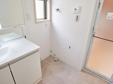 【神奈川県/川崎市宮前区犬蔵】宮前区犬蔵1丁目　中古戸建 洗面室：洗濯機置き場