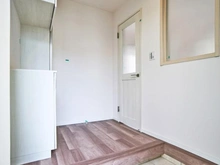 【神奈川県/川崎市宮前区犬蔵】宮前区犬蔵1丁目　中古戸建 玄関：玄関ホール