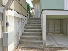 【神奈川県/川崎市宮前区犬蔵】宮前区犬蔵1丁目　中古戸建 アプローチ