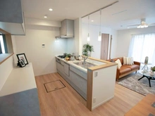 【神奈川県/横浜市青葉区美しが丘西】青葉区美しが丘西2丁目　中古戸建て リビング・ダイニング