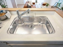 【神奈川県/横浜市青葉区美しが丘西】青葉区美しが丘西2丁目　中古戸建て キッチン：シンク