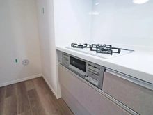 【神奈川県/横浜市保土ケ谷区常盤台】保土ケ谷区常盤台　中古戸建て キッチン：三口コンロ