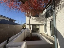 【神奈川県/横浜市青葉区美しが丘】青葉区美しが丘2丁目 中古戸建 庭