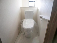 【神奈川県/川崎市麻生区虹ケ丘】麻生区虹ヶ丘1丁目　新築戸建　1号棟（全2棟） トイレ