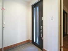 【神奈川県/川崎市高津区北野川】高津区北野川　新築戸建て1号棟（全2棟） 玄関