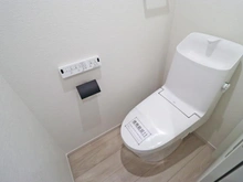 【神奈川県/横浜市都筑区東山田】都筑区東山田1丁目　新築戸建て3号棟（全3棟） トイレ：2階