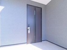 【神奈川県/横浜市都筑区東山田】都筑区東山田1丁目　新築戸建て3号棟（全3棟） 玄関