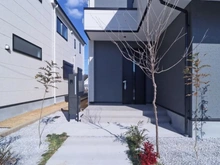 【神奈川県/横浜市都筑区東山田】都筑区東山田1丁目　新築戸建て3号棟（全3棟） アプローチ