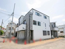 【神奈川県/川崎市宮前区水沢】宮前区水沢3丁目　新築戸建て4号棟（全5棟） 外観：4号棟：写真手前（全5棟）