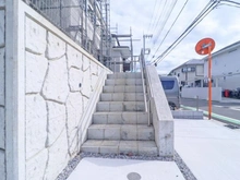 【神奈川県/横浜市青葉区荏子田】青葉区荏子田1丁目　新築戸建て4号棟（全4棟） アプローチ