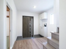 【神奈川県/川崎市宮前区有馬】宮前区有馬3丁目　中古戸建 玄関