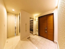 【神奈川県/横浜市都筑区早渕】横浜市都筑区早渕3丁目　中古戸建て 玄関