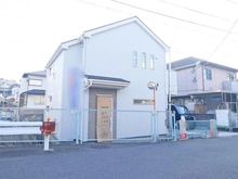 【神奈川県/横浜市青葉区大場町】青葉区大場町　新築戸建て 建築中の外観